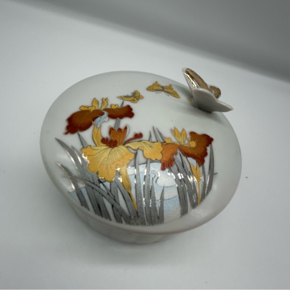 Vintage Porcelain Trinket Box w/Lid, Butterflies & Orchids, Gold, Made in Japan - Picture 12 of 15